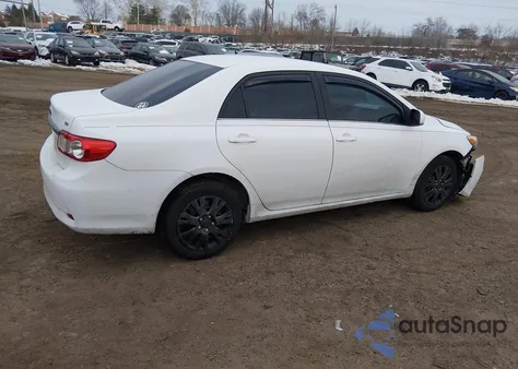 2013 Toyota Corolla Le z USA, uszkodzony, nr VIN 2T1BU4EE8DC065246